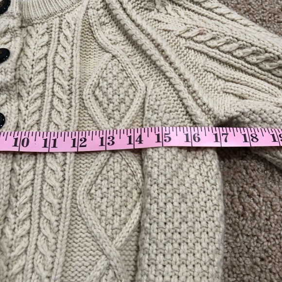 SHOW AMIU Cable Knit Sweater - Picture 7 of 7